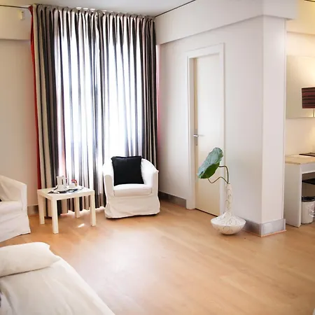 Hotell Art Museo 4*