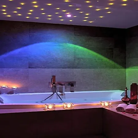 Hotell Art Museo 4*